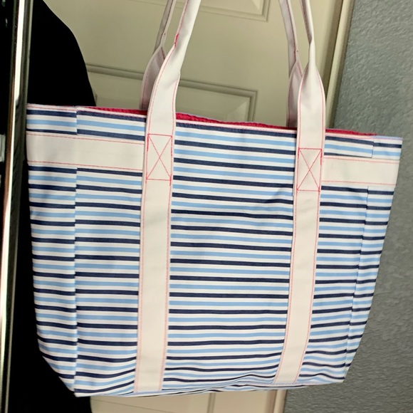 NWOT ESTEE LAUDER Reversible Nautical Tote Bag - Picture 6 of 8